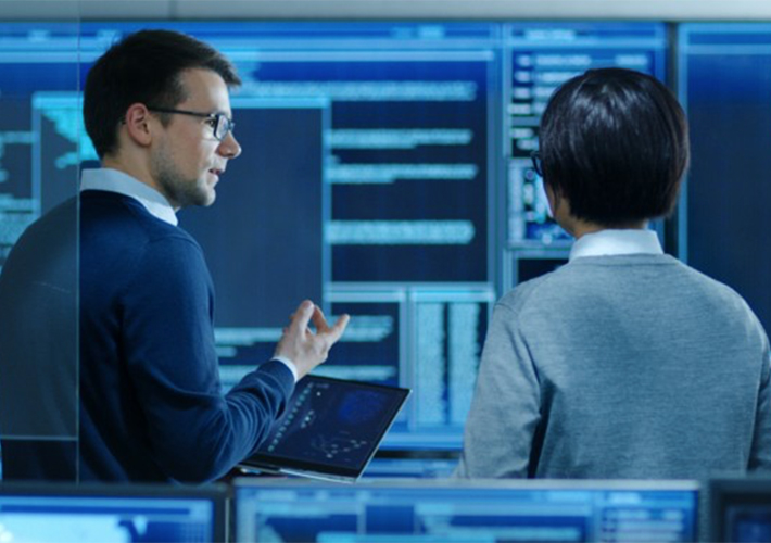 foto noticia Schneider Electric ayuda a los centros de datos a aprovechar el poder de la IA presentando la primera guía del sector.
